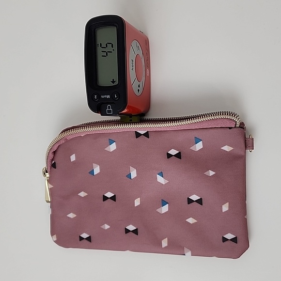 Sonia Kashuk Makeup Bag Mauve - Picture 12 of 13